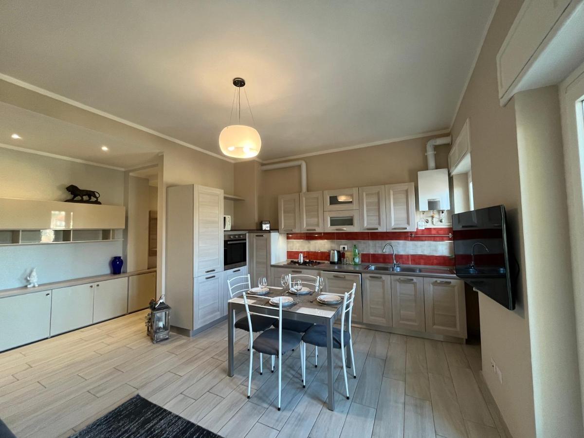 Ferienwohnung Garibaldi 46 Verbania Exterior foto