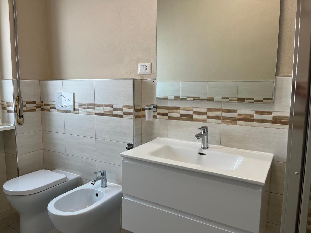 Ferienwohnung Garibaldi 46 Verbania Exterior foto